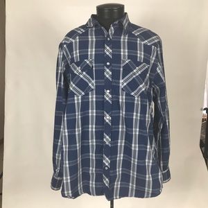 Men’s button up plaid casual shirt